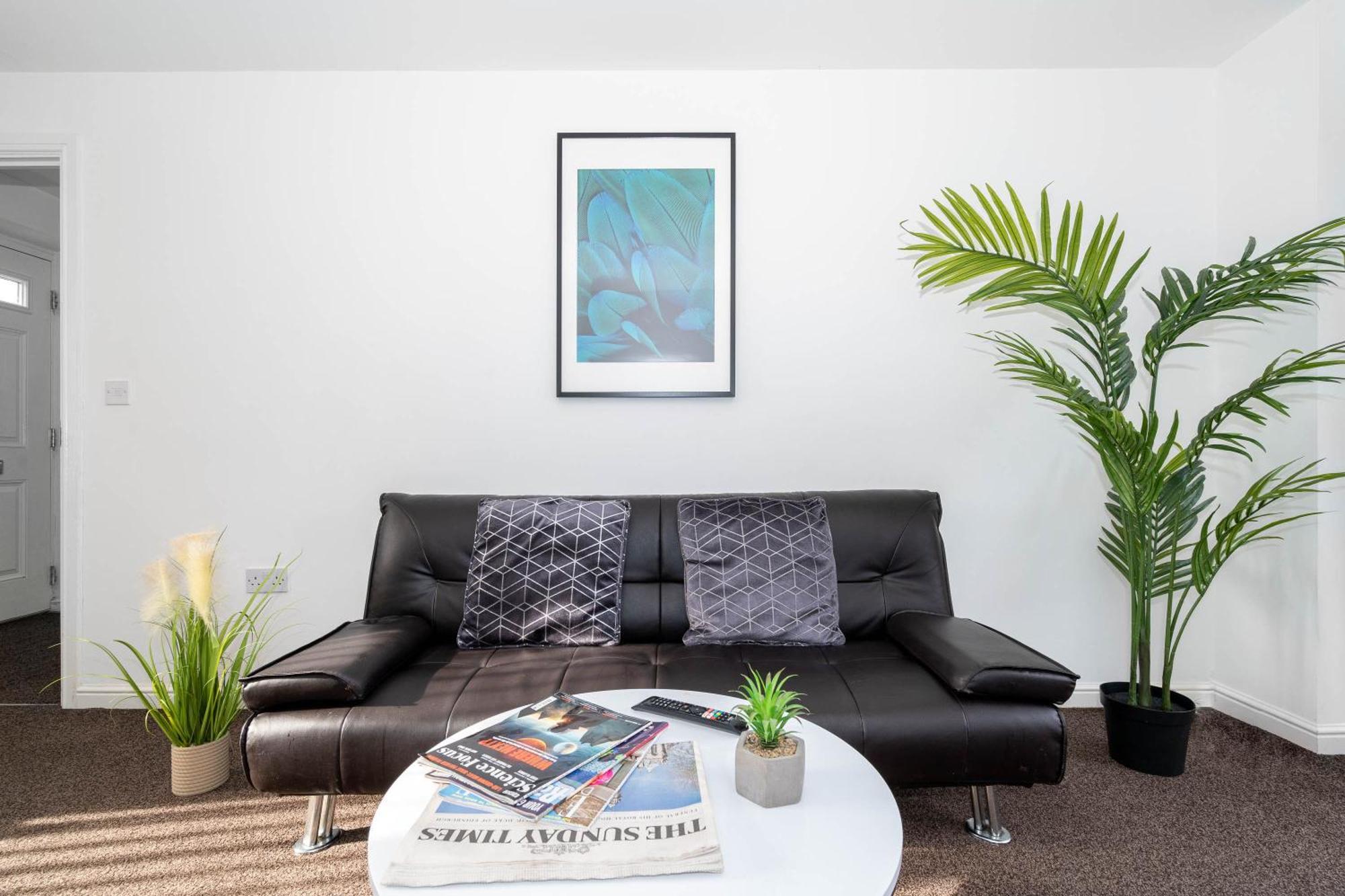 Detached 3 Bedroom House - Gaerden - Parking - Rated - Netflix - Wifi - 98c Vakantiehuis Birmingham