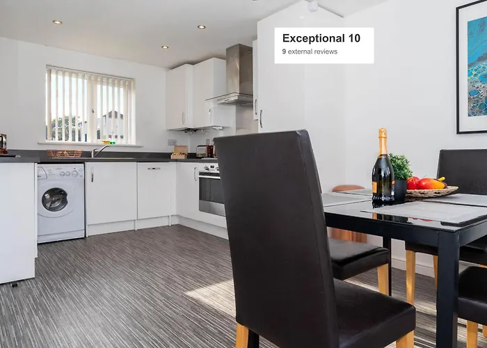Detached 3 Bedroom House - Gaerden - Parking - Top Rated - Netflix - Wifi - 98C